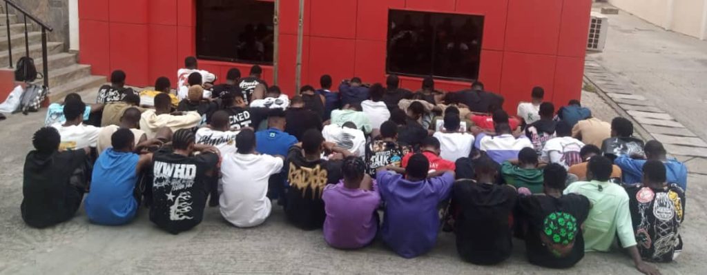 Suspected fraudsters